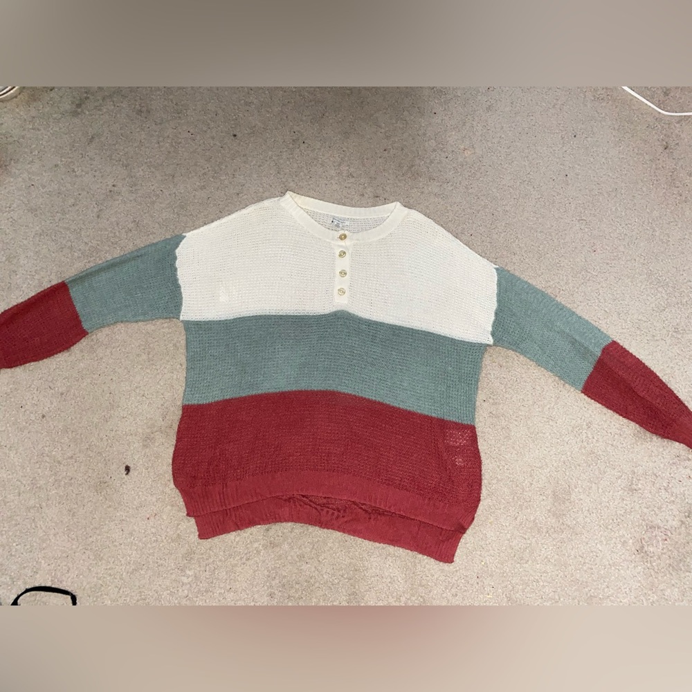 American Eagle sweater